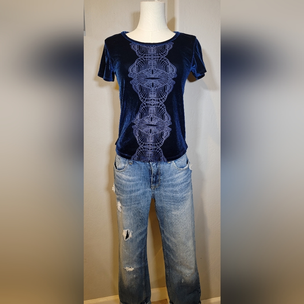 Free People Navy Blue Stretch Velour top, size Small